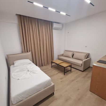Lido Apartments Himare Ngoại thất bức ảnh