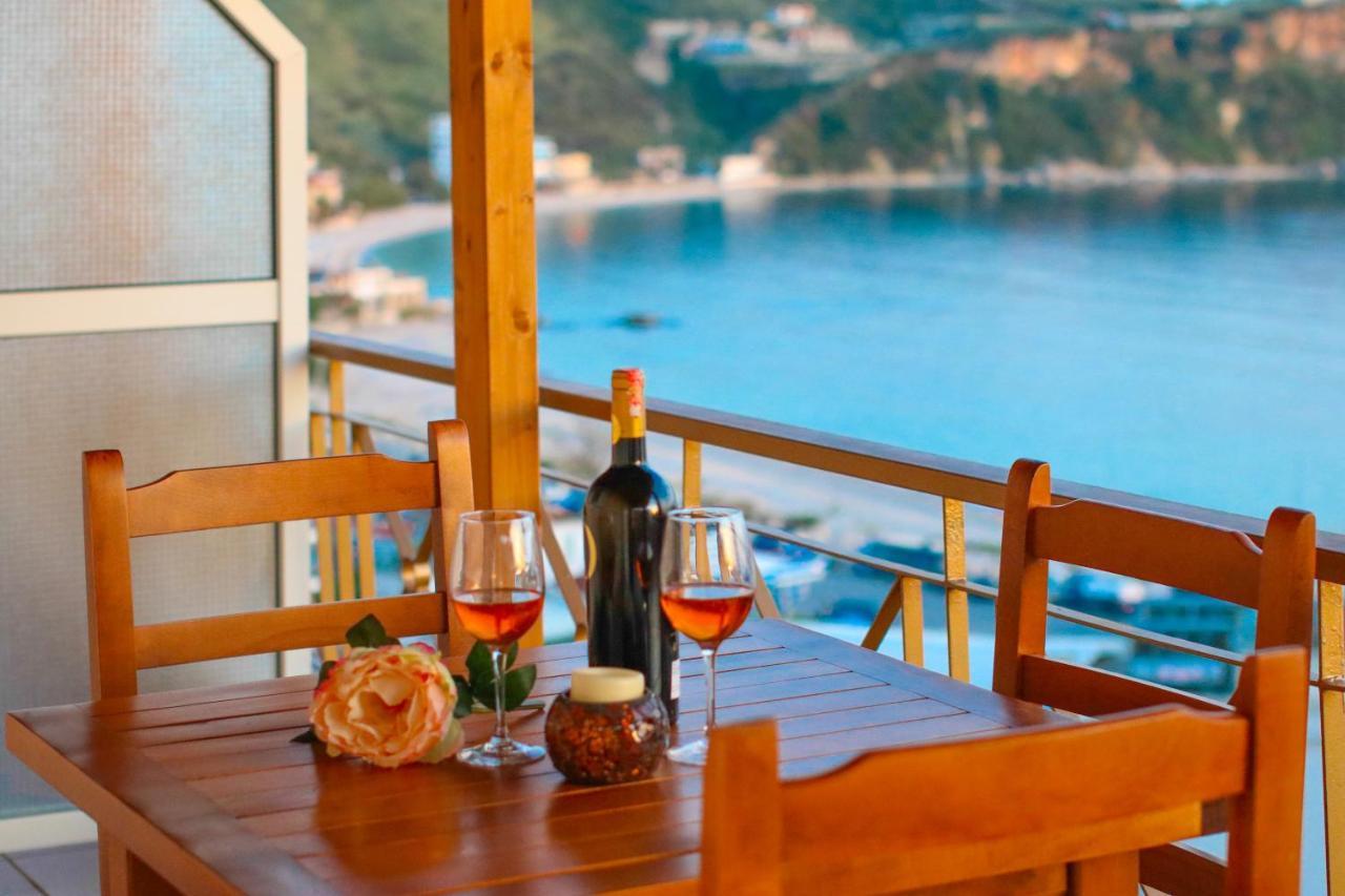 Lido Apartments Himare Ngoại thất bức ảnh
