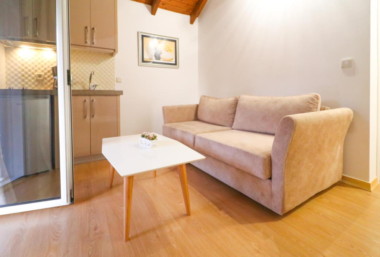 Lido Apartments Himare Ngoại thất bức ảnh
