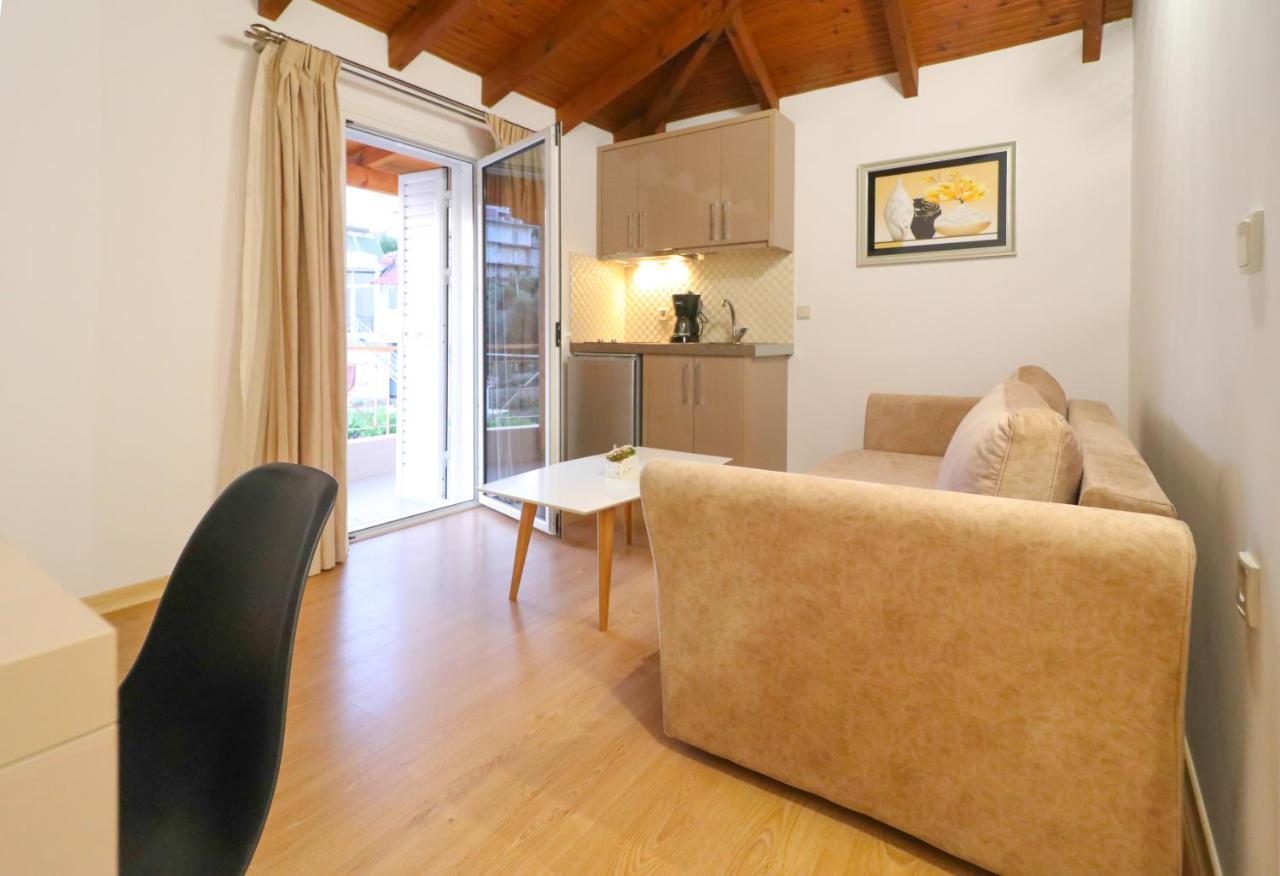 Lido Apartments Himare Ngoại thất bức ảnh