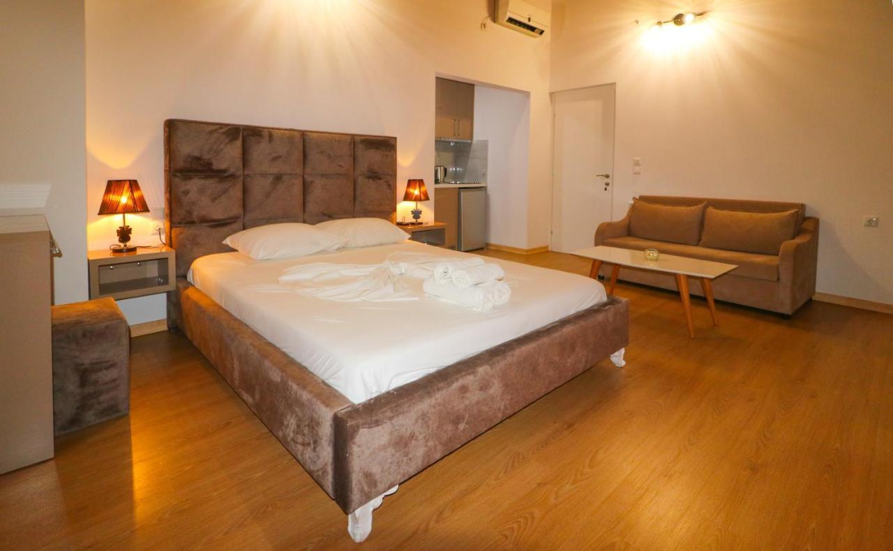 Lido Apartments Himare Ngoại thất bức ảnh