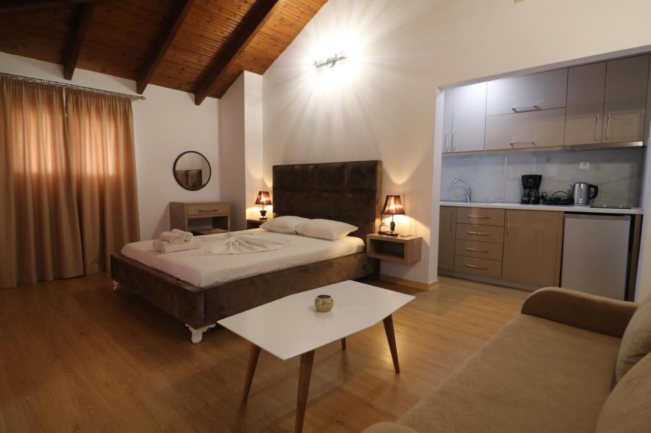 Lido Apartments Himare Ngoại thất bức ảnh