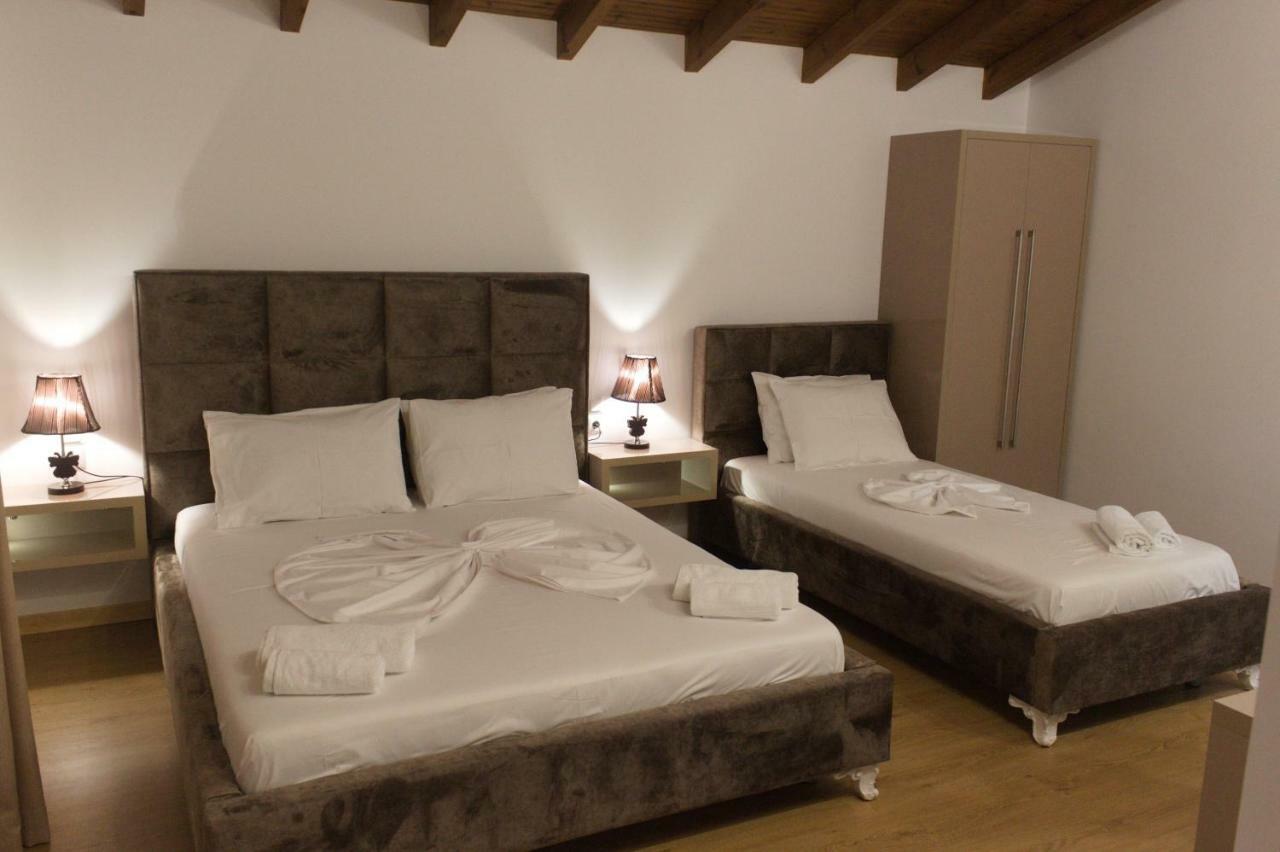 Lido Apartments Himare Ngoại thất bức ảnh