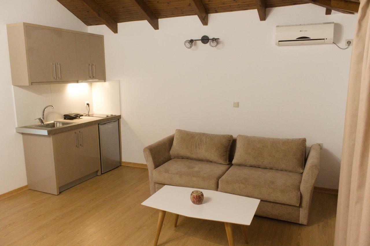 Lido Apartments Himare Ngoại thất bức ảnh